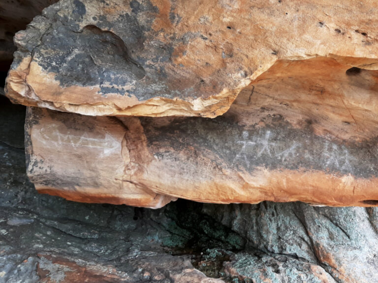 "Fake" rock art on rock quarry